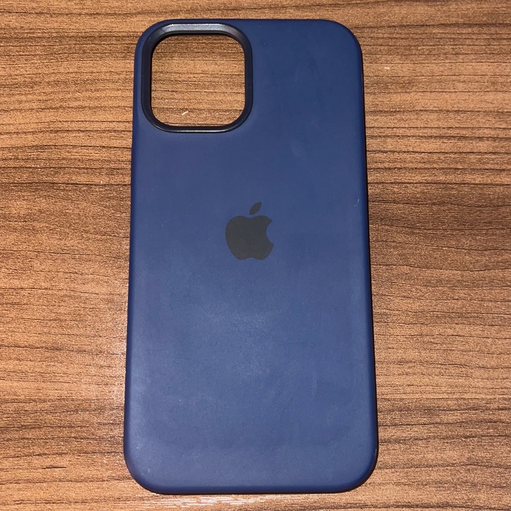Apple iPhone 12 Pro Max MagSafe Case